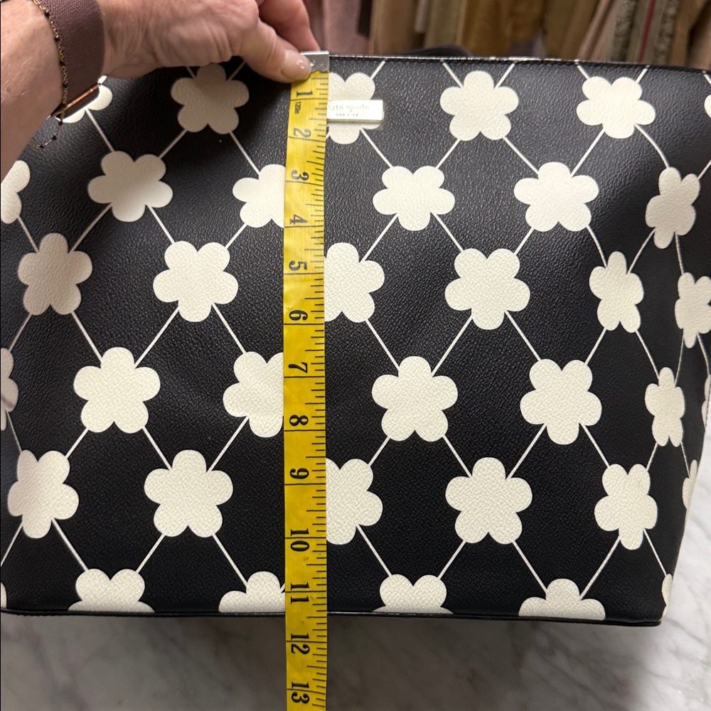 Kate Spade Grant Street Black White Jules Floral Zip Top Tote - Picture 10 of 15